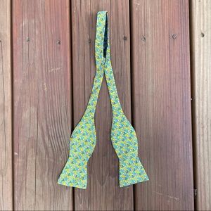 Tommy Hilfiger Bow Tie